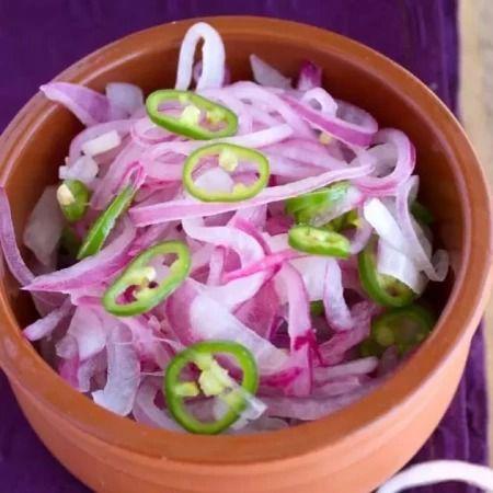 Onion Salad / Salade d’Oignons