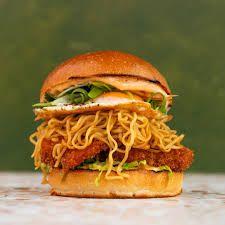Chicken Noodles Burger / Burger de Nouilles au Poulet